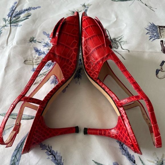 Stuart Weitzman Red Croc Embossed Sandal heels - Picture 5 of 10